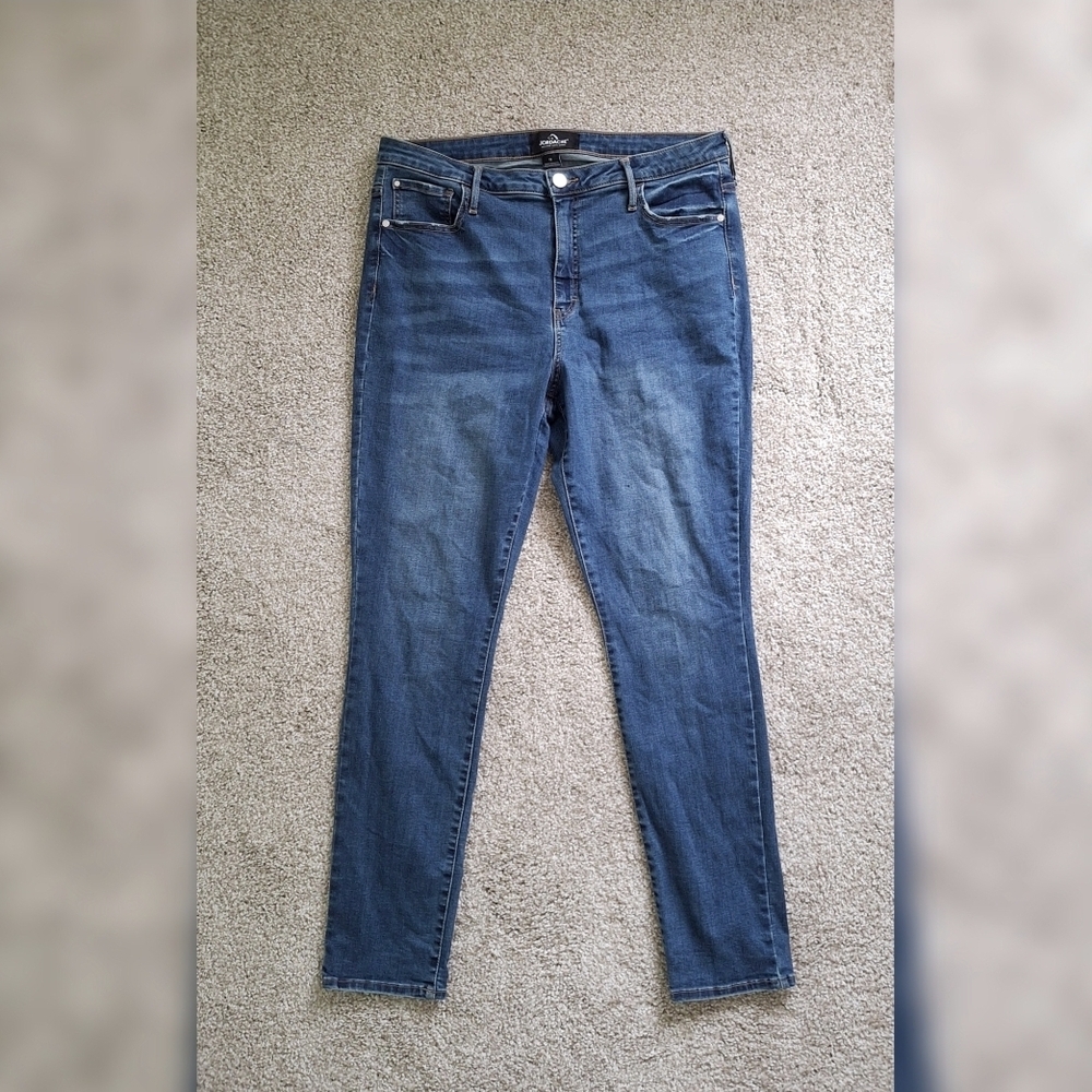Jordache High Rise Curvy Skinny Jeans Medium Blue Size 18